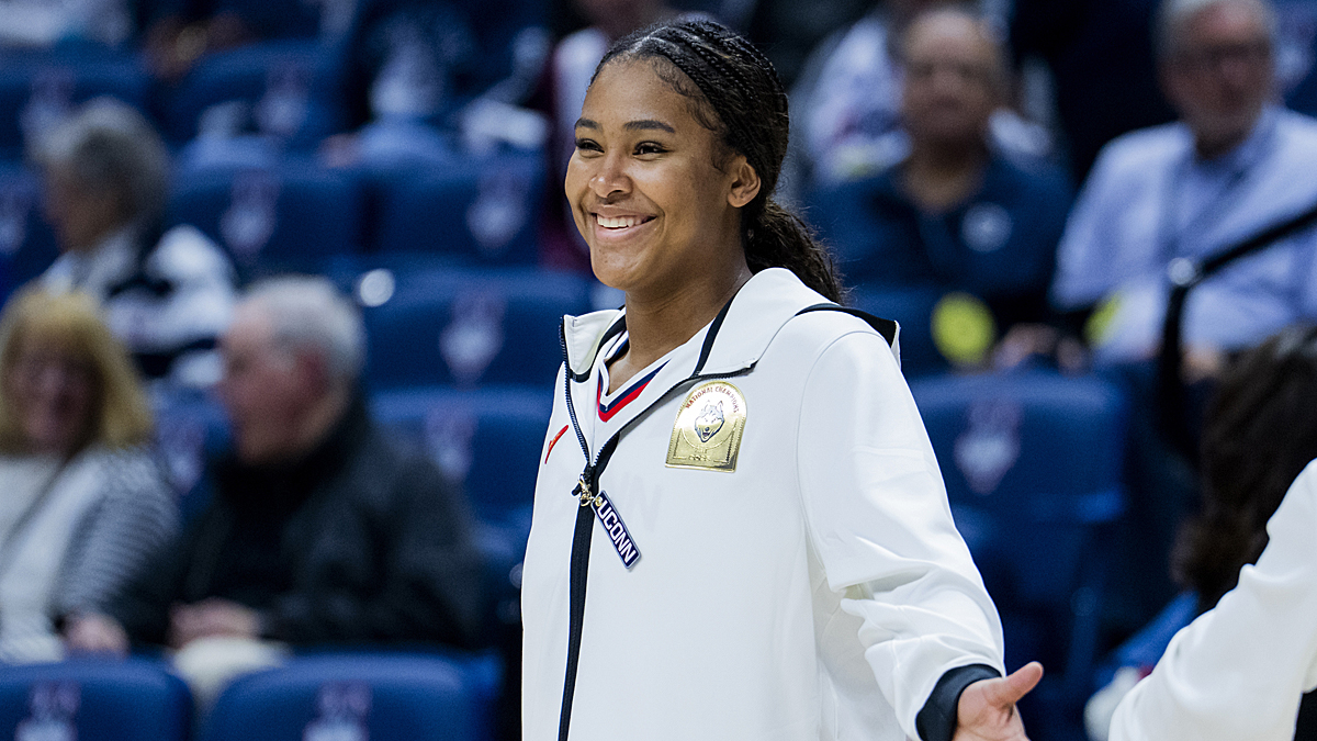 NCAAW Basketball HOF Showcase: No. 1 UConn v. No. 6 Michigan (PREVIEW)